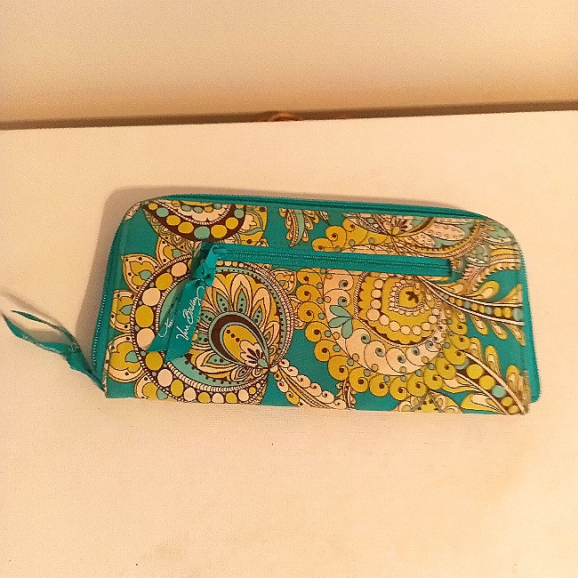 Vera Bradley Vintage Large Passport Wallet Teal And Green Paisley